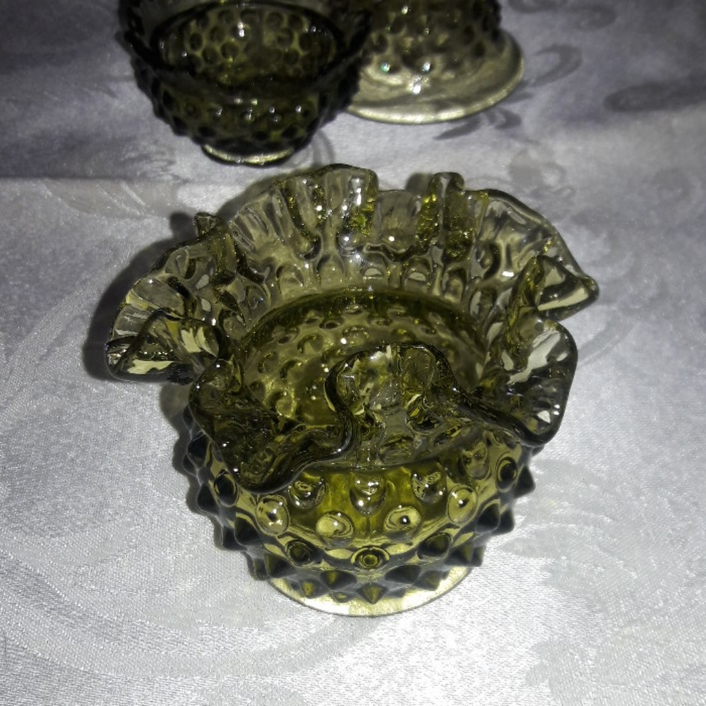 Vintage Fenton Glassware - Picture 2 of 6